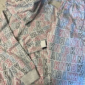 DKNY logo 2 piece Jogger Set size 10 new with tags